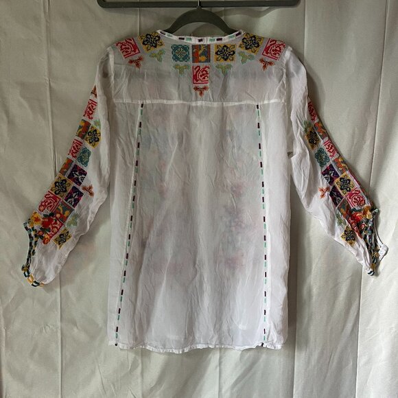 Johnny Was, Embroidered Tunic XS. White background with multi-colored embroidery - Picture 4 of 9